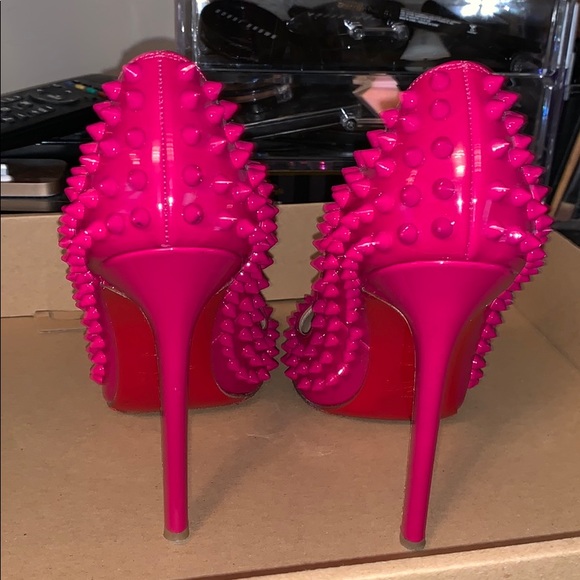 Pink Spiked Christian Louboutin - Picture 1 of 3